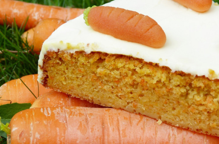 [PORADY] Pyszne i zdrowe ciasto marchewkowe – przepis - Zdjęcie główne