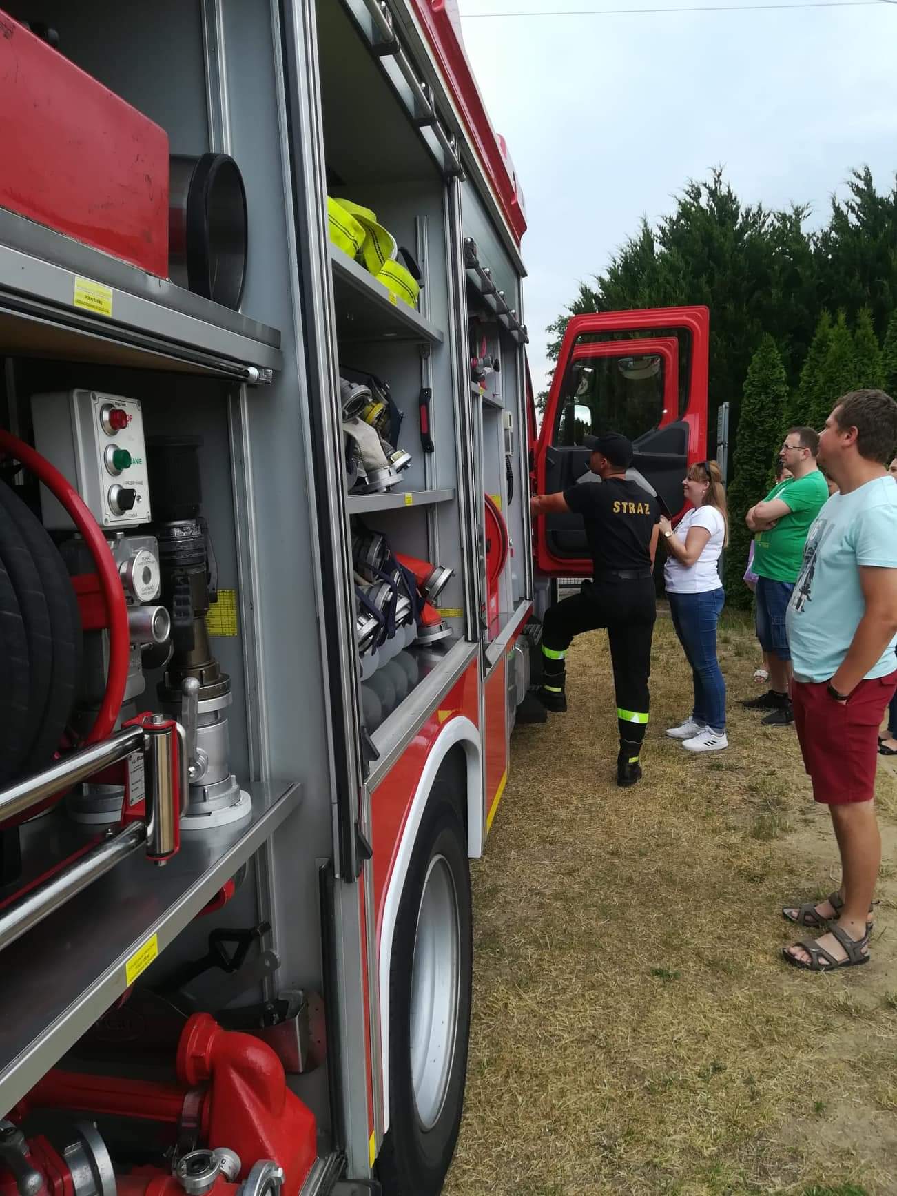 Spotkanie strażaków z dziećmi