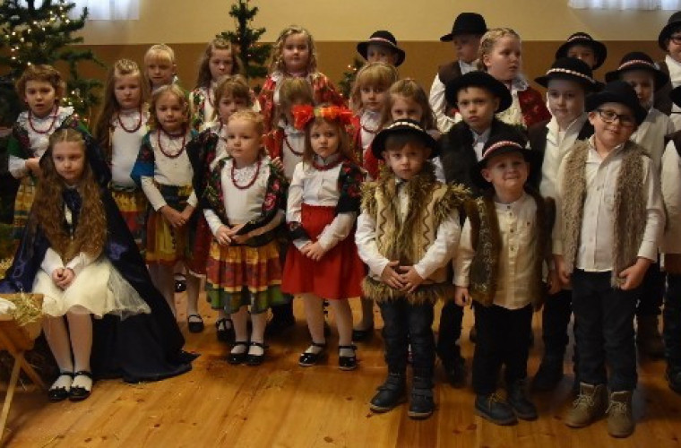 Dzielice. Kolędowała cała wioska [ZDJĘCIA] - Zdjęcie główne