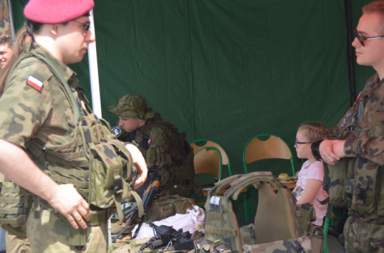 To już dziś! Piknik wojskowy w Szkole Podstawowej nr 4 - Zdjęcie główne