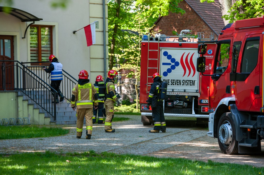 Straż w prokuraturze - Zdjęcie główne