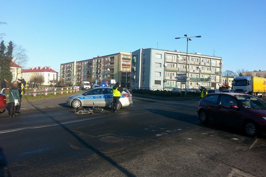 Krotoszyn. Potrącenie rowerzystki na krajówce [FOTO] - Zdjęcie główne