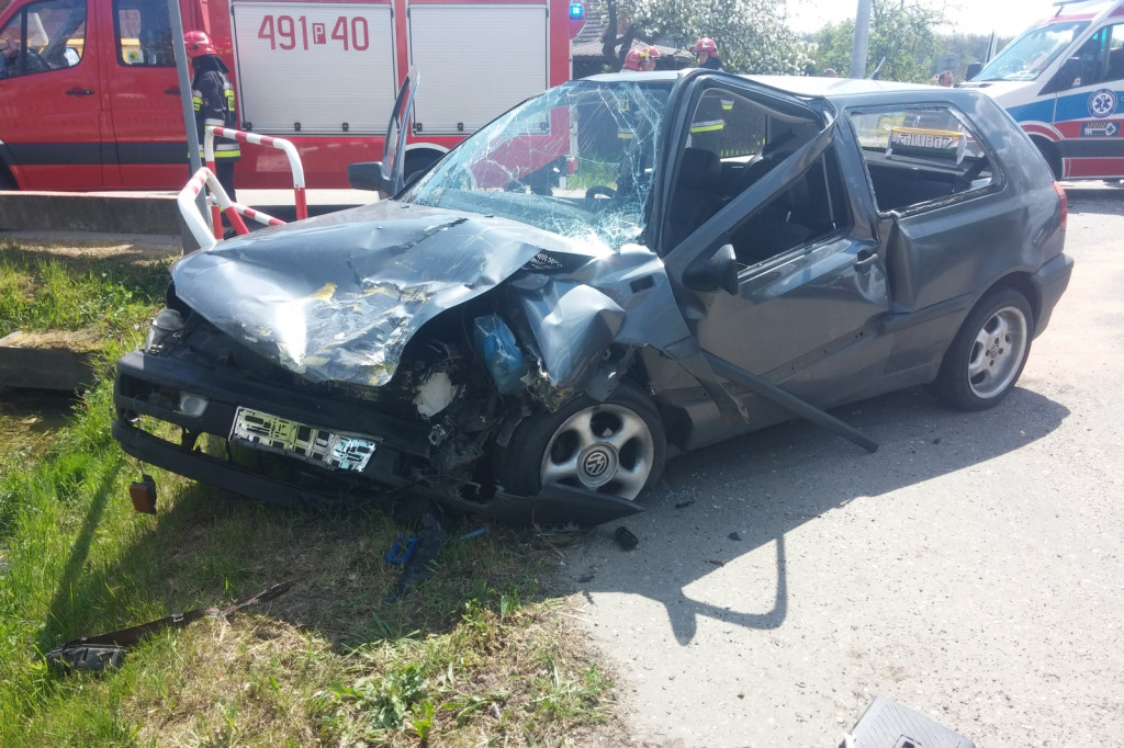 Wypadek w Biadkach. Jedna osoba trafiła do szpitala - Zdjęcie główne