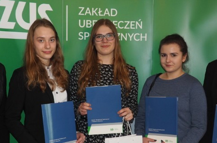 Krotoszyn. Uczennice "Mięśniaka" w finale olimpiady ZUS - Zdjęcie główne