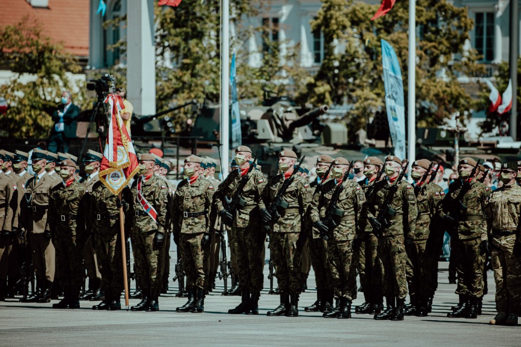 WOT w Warszawie - Zdjęcie główne