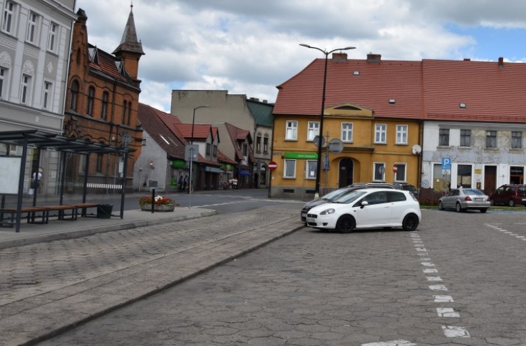 Koźmin Wlkp. Z rynku niebawem znikną przystanki autobusowe - Zdjęcie główne