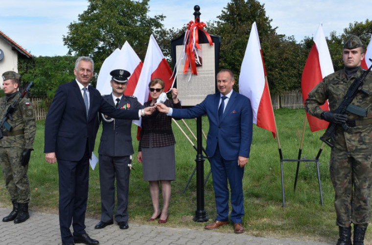 Krotoszyn. Otwarcie ronda mjr Władysława Nawrockiego [FOTO] - Zdjęcie główne