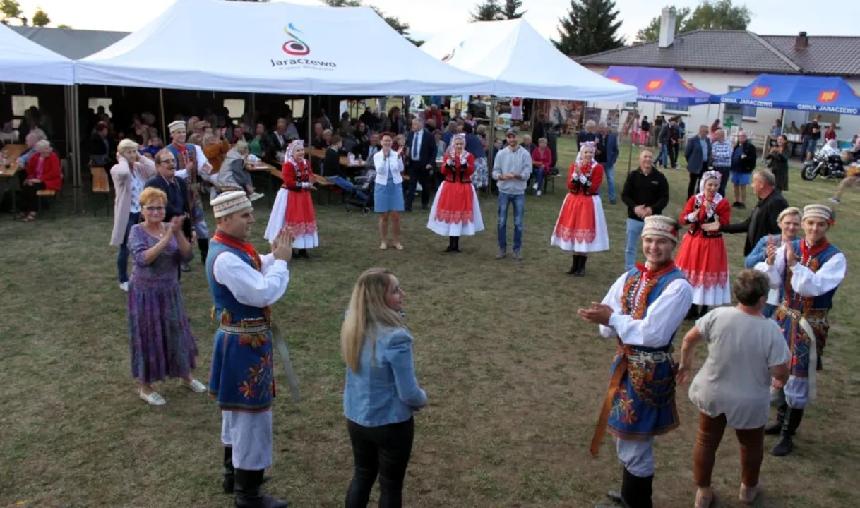 Nawet 10 tys. zł na wiejskie potańcówki. Podpowiadamy, jak zdobyć pieniądze - Zdjęcie główne