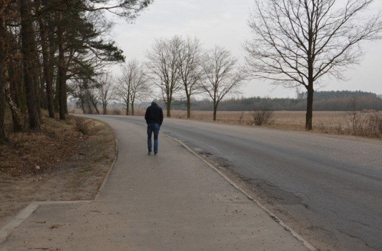 Krotoszyn - Kobierno. Ścieżka rowerowa nie będzie oświetlona - Zdjęcie główne