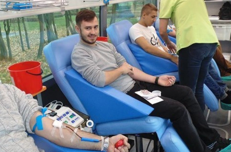 Koźmin Wlkp. Zbiórka krwi przy ZSP [ZDJĘCIA] - Zdjęcie główne