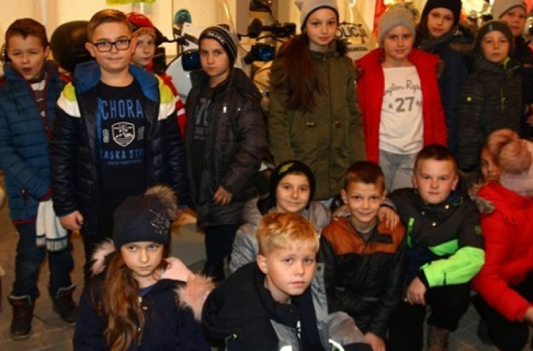 Benice. Uczniowie wygrali 55 calowy telewizor [FOTO] - Zdjęcie główne