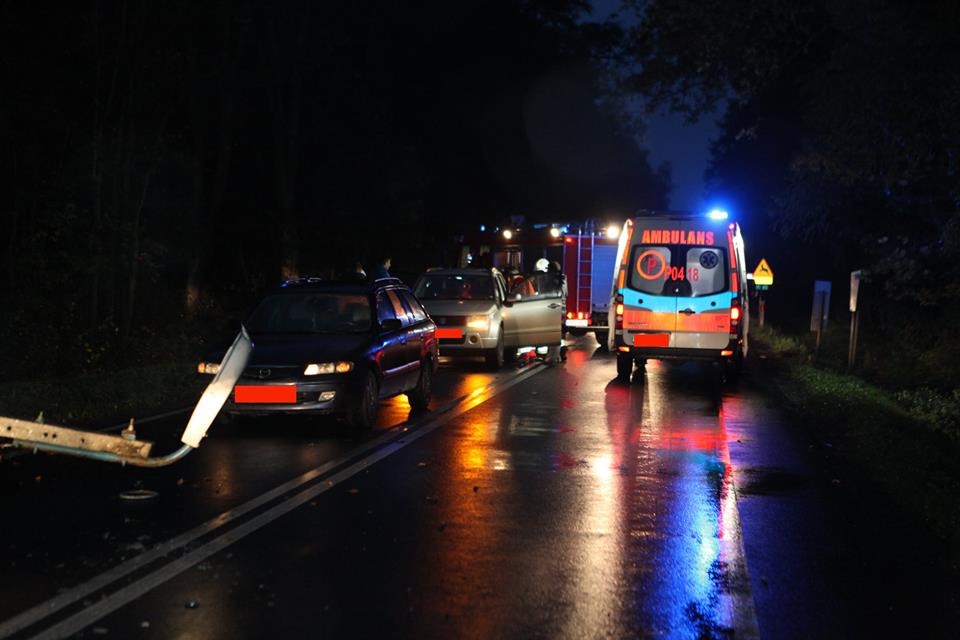 Wypadek na DK 36. Kobieta zakleszczona w samochodzie [FOTO] - Zdjęcie główne