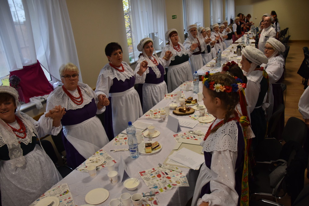 Przegląd zespołów folklorystycznych - Zdjęcie główne