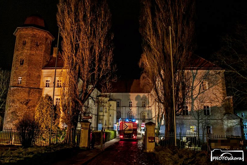 Koźmin Wlkp. Pożar w zamku [ZDJĘCIA] - Zdjęcie główne