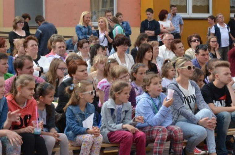 Festyn szkolny w Rozdrażewie [ZDJĘCIA I FILM] - Zdjęcie główne