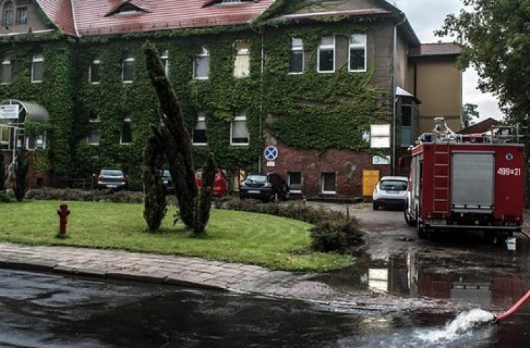 Koźmin Wlkp. Zalało szpital. Kto zapłaci za przebudowę kanalizaji? - Zdjęcie główne