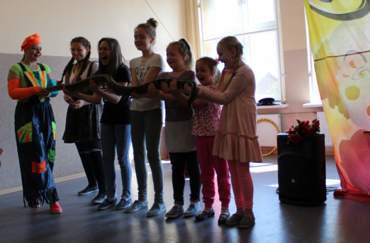 Cyrk w Szkole Podstawowej w Świnkowie [ZDJĘCIA] - Zdjęcie główne