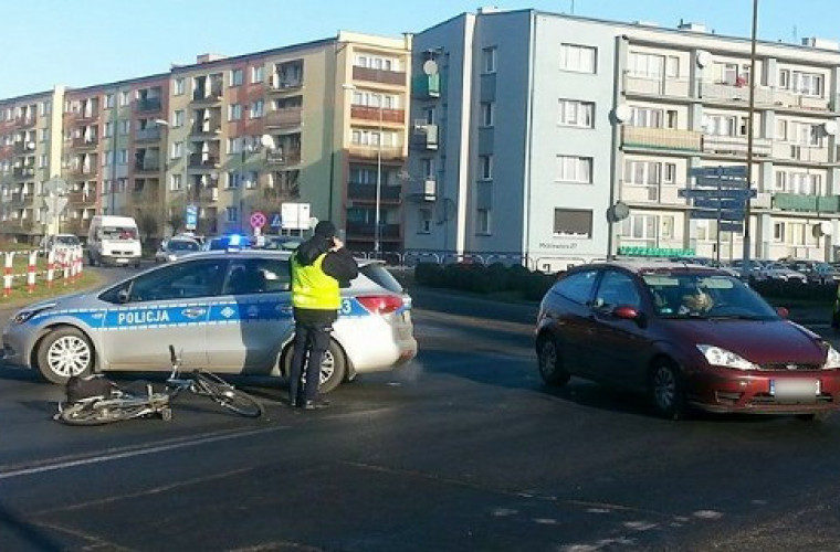 Krotoszyn. Potrącenie rowerzystki na krajówce [FOTO] - Zdjęcie główne