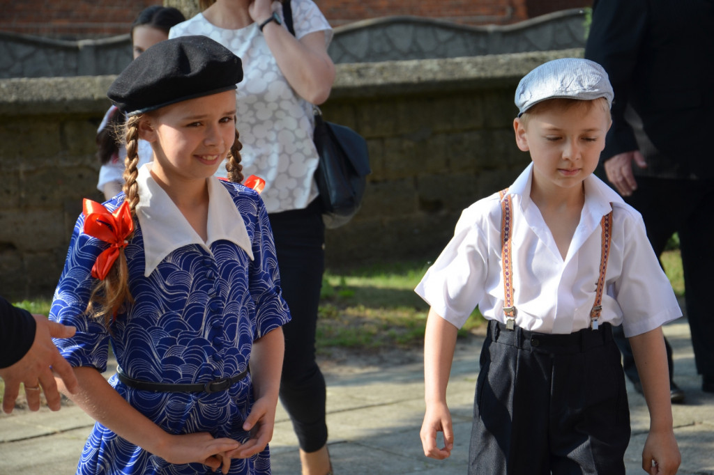 Biskup na uroczystościach w Benicach [ZDJĘCIA] - Zdjęcie główne