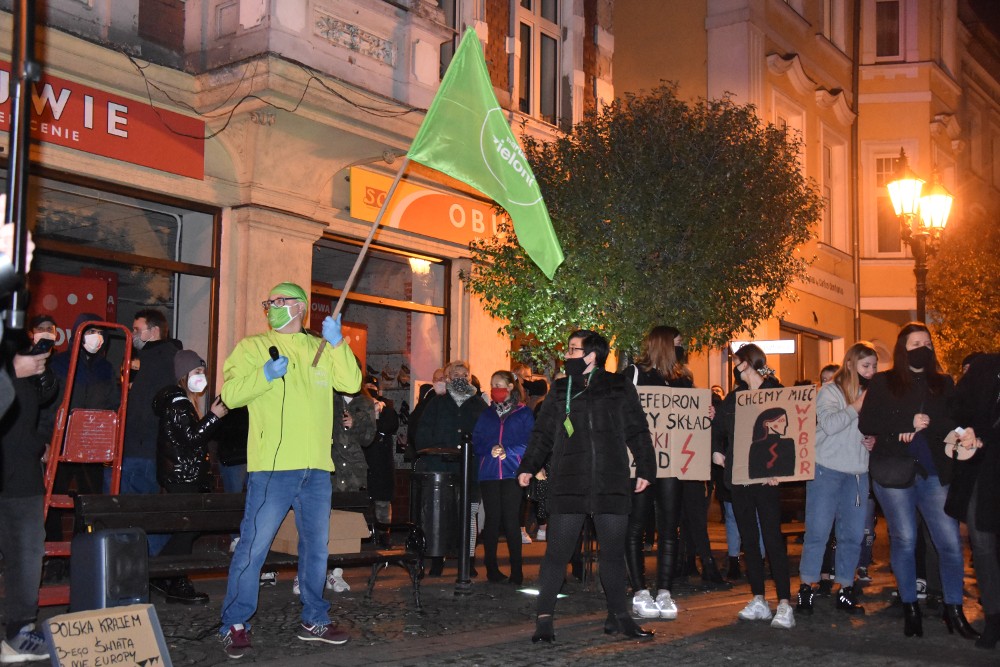 Protest kobiet w Krotoszynie - Zdjęcie główne