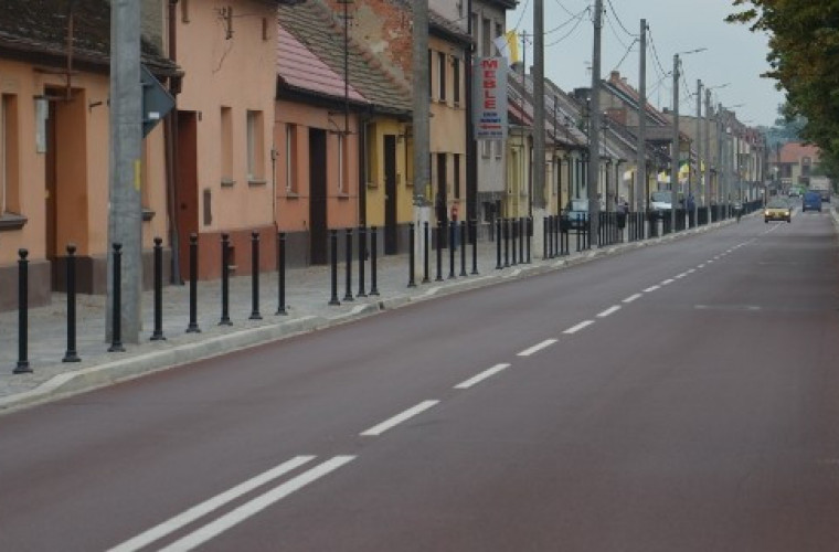 Sulmierzyce. "Co cwańszy wjeżdża autem na chodnik". - Zdjęcie główne