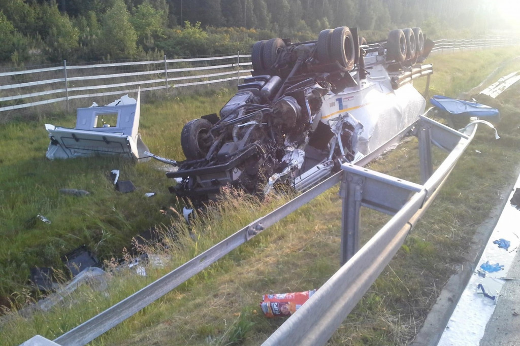 Mieszkaniec Wyrębina zginął pod kołami cysterny - Zdjęcie główne