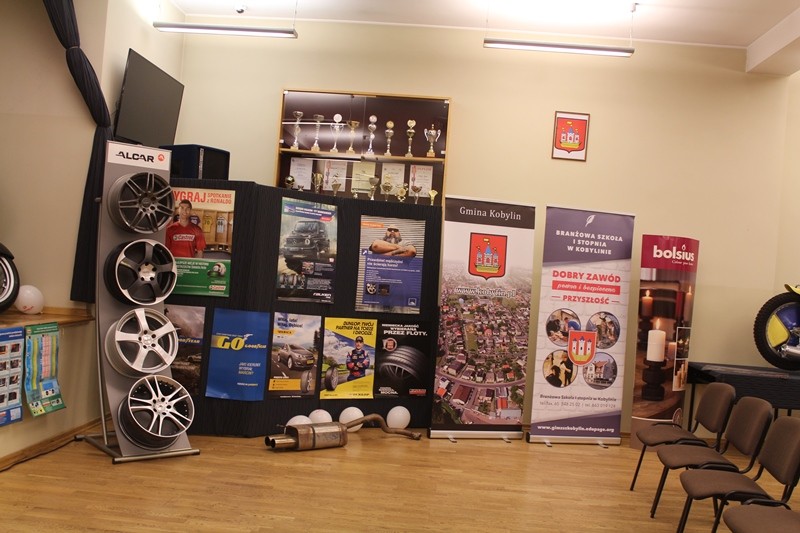 Turniej motoryzacyjny w Kobylinie - Zdjęcie główne