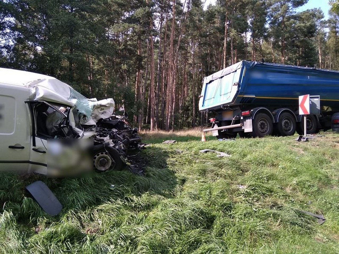 Wypadek na DK 15. Krotoszynianin zabrany śmigłowcem ratunkowym - Zdjęcie główne