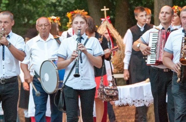 Dożynki w Rozdrażewie - "dostało się" wójtowi i proboszczowi - Zdjęcie główne