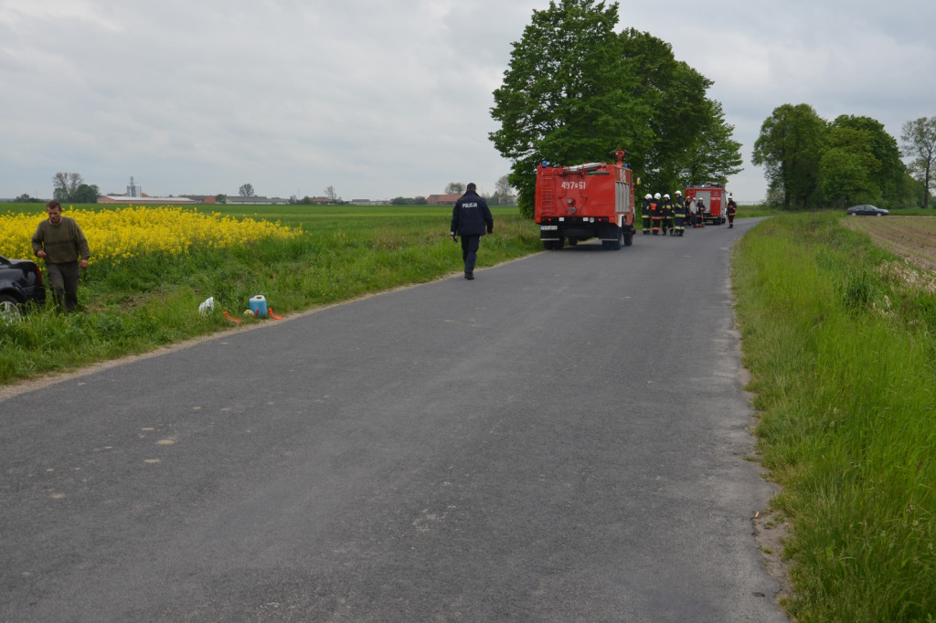 Grębów - Koźmin Wlkp. Wypadek. Jedna osoba ranna - Zdjęcie główne