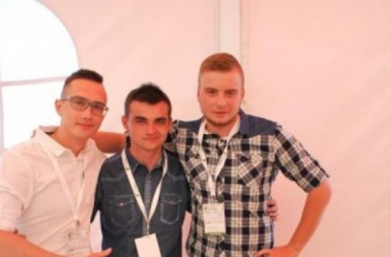 Piękni i młodzi, i zakochani w rolnictwie - Zdjęcie główne