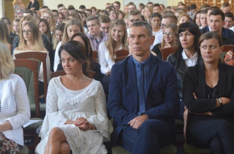 Rozpoczęcie roku szkolnego - Zdjęcie główne