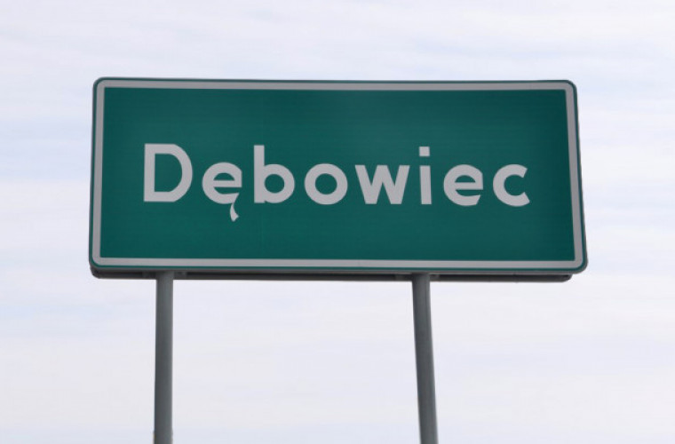 Z nazwy Dębówiec zniknie o z kreską - Zdjęcie główne