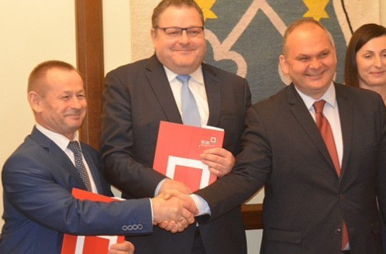 Powiat pożyczył 20 milionów na rozbudowę szpitala - Zdjęcie główne