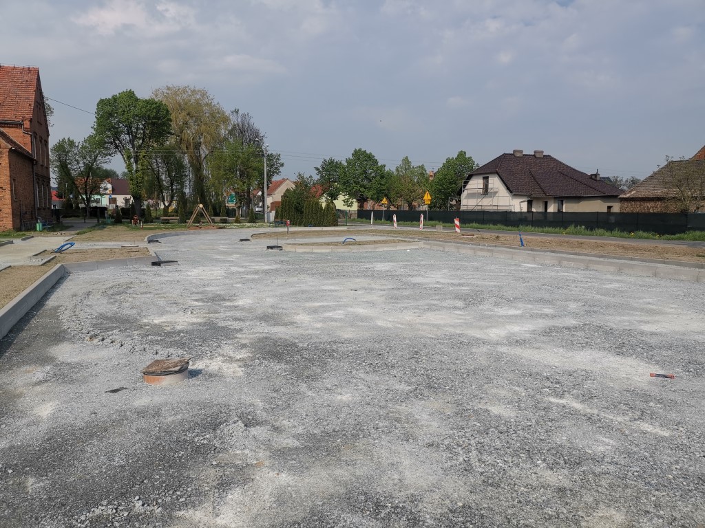 Budowa przedszkola i biblioteki w Smolicach