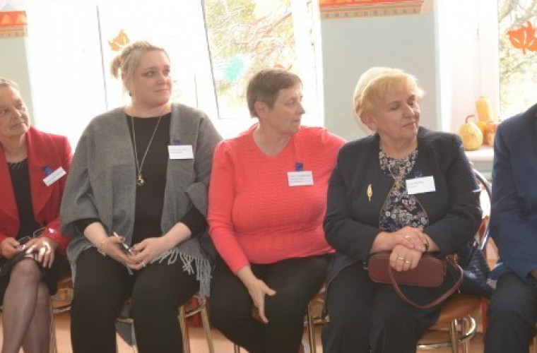 Dzielice: Absolwenci spotkali się po 54 latach [ZDJECIA] - Zdjęcie główne