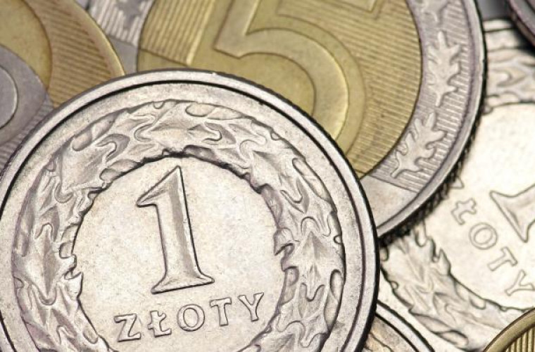 Konarzew. Za wysoki chodnik i niewidoczne pasy - Zdjęcie główne