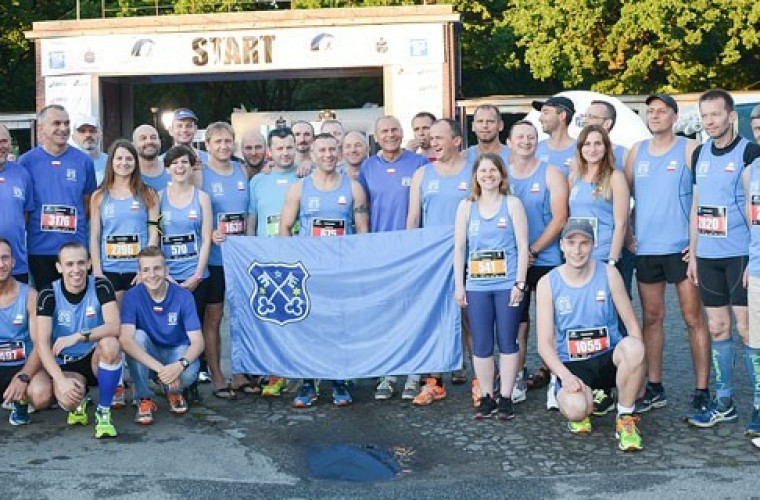 Reprezentacja Krotosza na wrocławskim nocnym półmaratonie - Zdjęcie główne