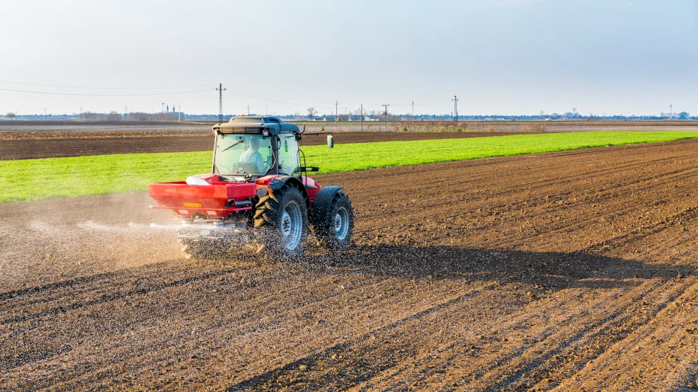 Rząd dopłaci rolnikom do nawozów. Ma być 500 i 250 zł do hektara - Zdjęcie główne