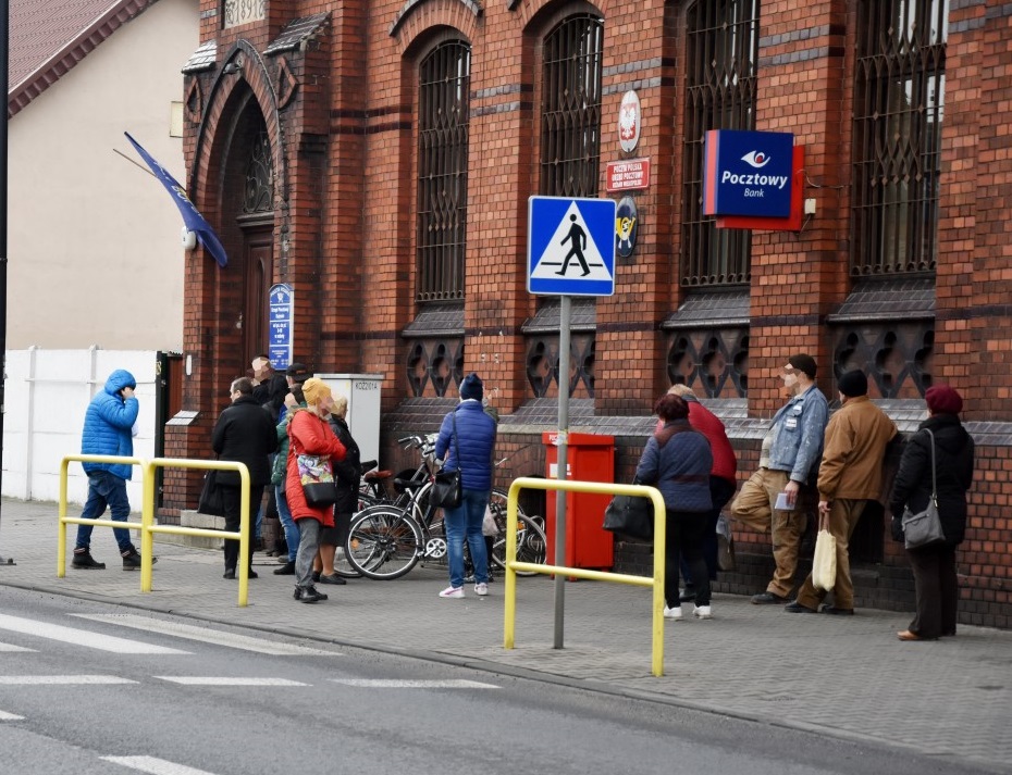 Jeżeli liczba zakażeń się nie zmniejszy, to rząd zamknie wszystko - Zdjęcie główne