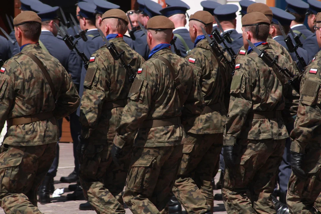 Ruszył nabór do zasadniczej służby wojskowej. Zobacz, kto może się zapisać i na jakie wynagrodzenie może liczyć - Zdjęcie główne