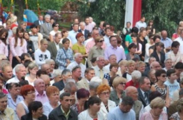 Lutogniew: Odpust w Sanktuarium  - Zdjęcie główne