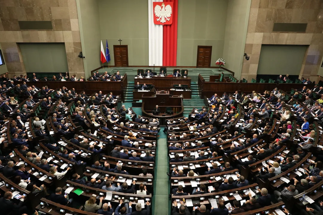 Kiedy odbędą się wybory samorządowe? Sejm przegłosował nowy termin - Zdjęcie główne