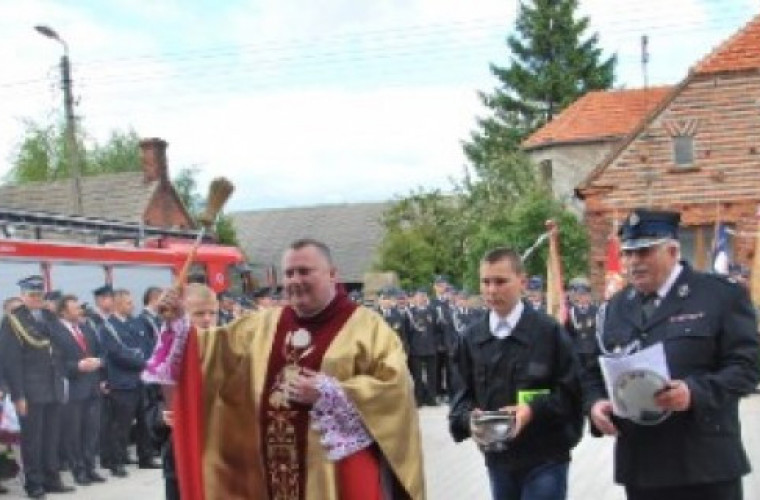 Budy: Otwarli świetlicę i remizę. Wręczyli odznaczenia  - Zdjęcie główne