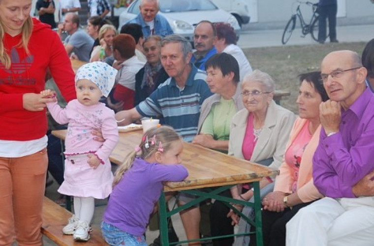 Koźmin Wlkp. Skosztuj dobrej zabawy i pyry z gzikiem - Zdjęcie główne