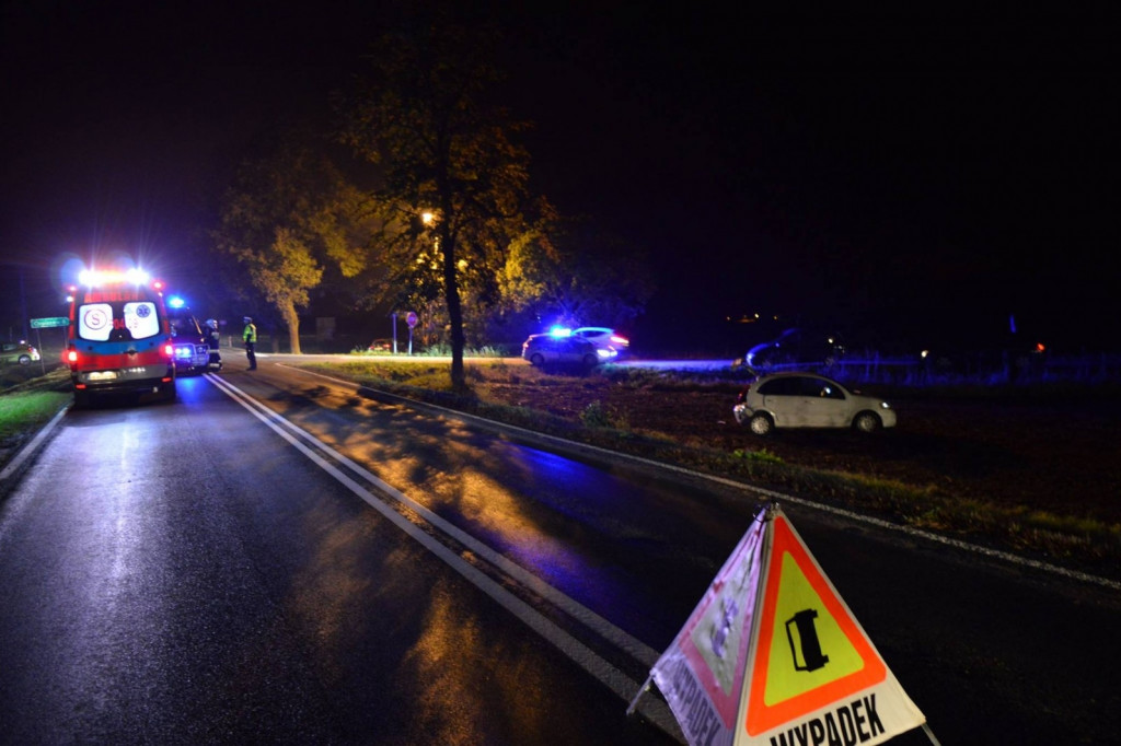 Wypadek w Biadkach. Dwie osoby w szpitalu [ZDJĘCIA] - Zdjęcie główne