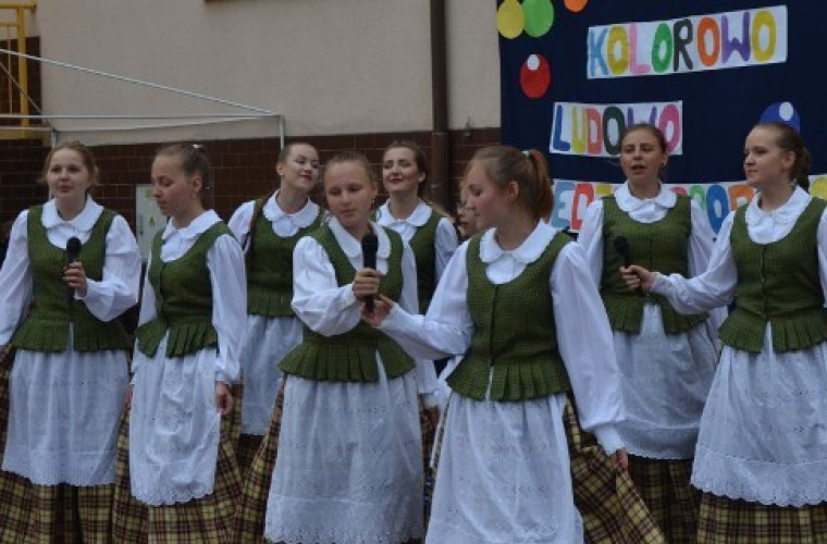 Festyn szkolny w Rozdrażewie [FOTO I FILM] - Zdjęcie główne