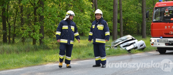 Kuklinów. Zderzenie ciężarówki z osobówką - Zdjęcie główne