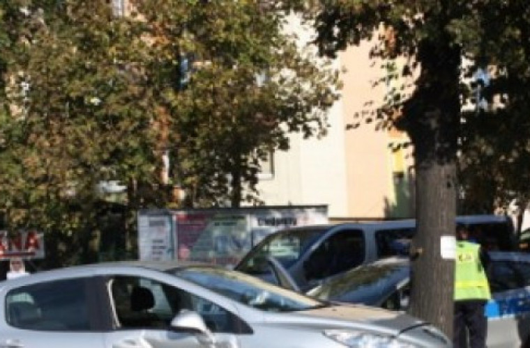 Krotoszyn: Zderzenie dwóch samochodów przy targowisku - Zdjęcie główne