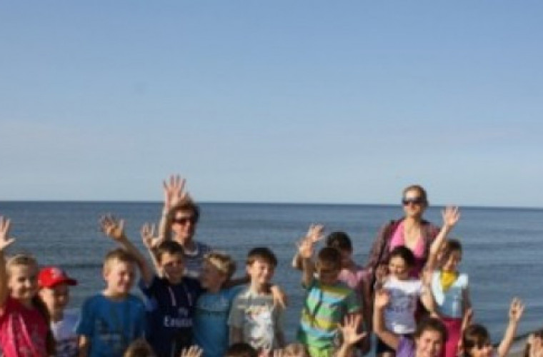 Dzieci ze szkoły w  Mokronosie pojechały nad morze - Zdjęcie główne